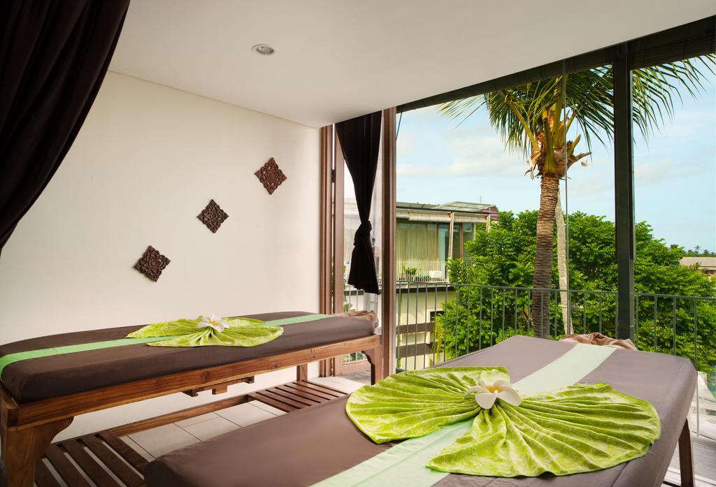 Grandmas Plus Hotel Seminyak Exterior photo