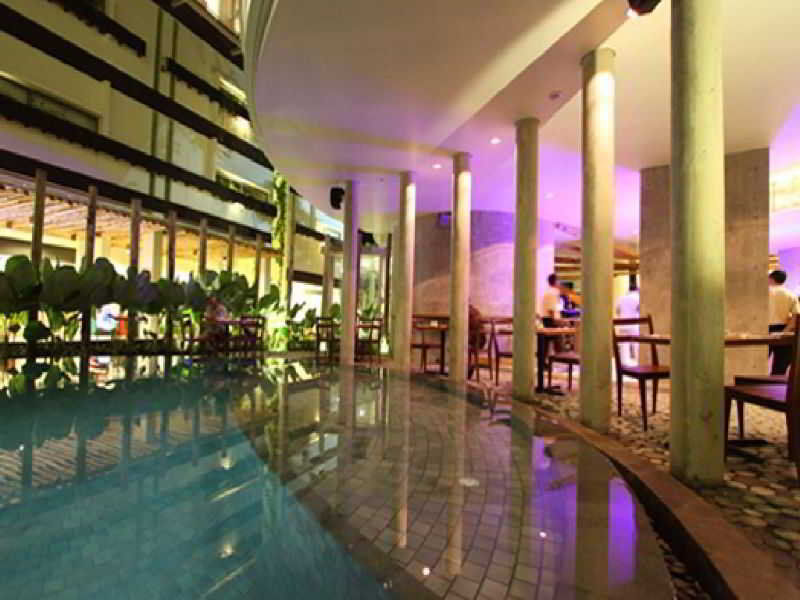 Grandmas Plus Hotel Seminyak Exterior photo